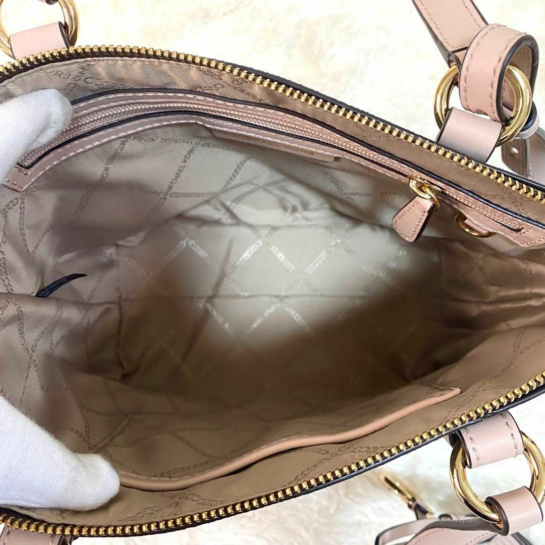 Michael Kors(マイケルコース)の【未使用】 マイケルコース　ハンドバック　ショルダーバック　サリバン　2way レディースのバッグ(ハンドバッグ)の商品写真