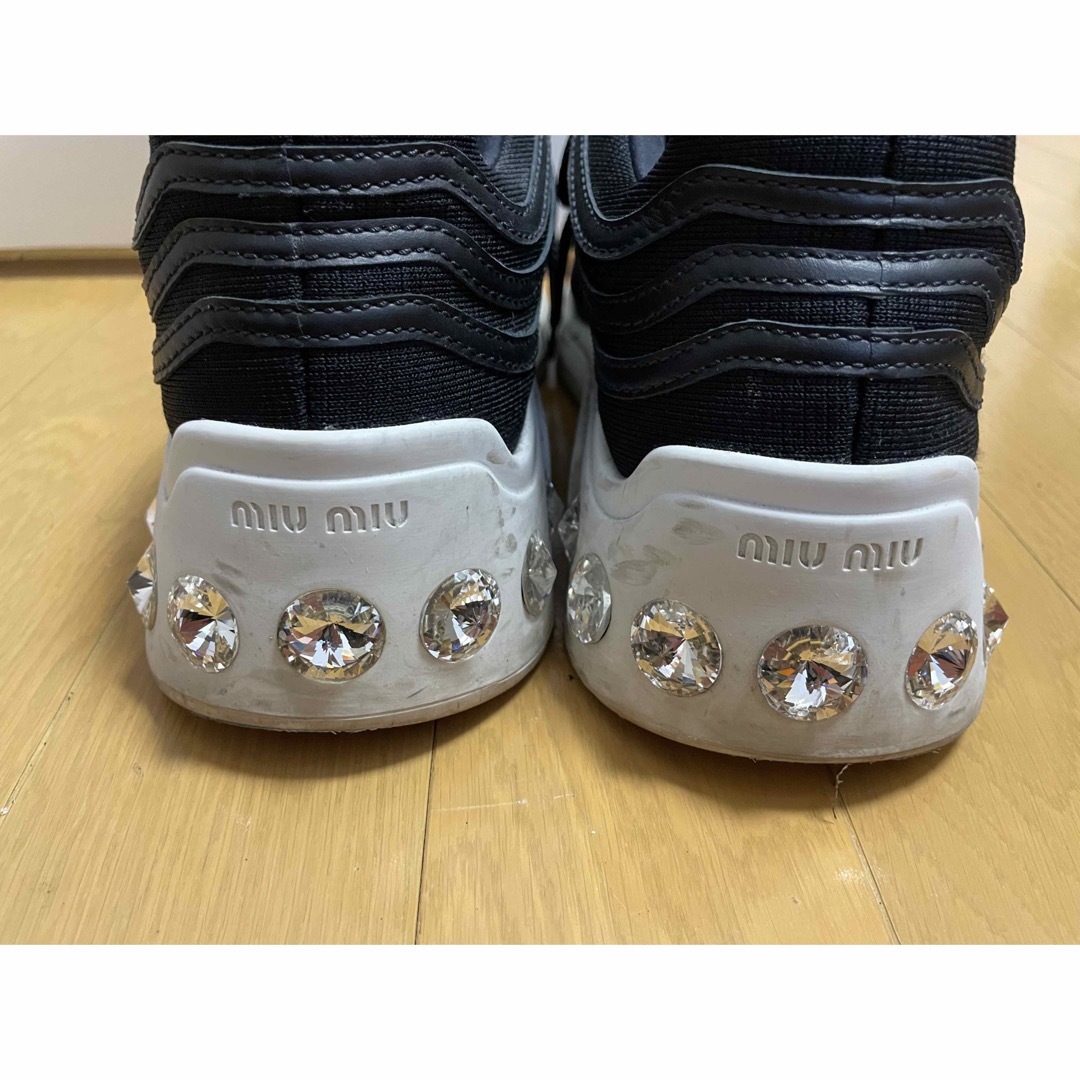 miumiu(ミュウミュウ)のmiumiu スニーカー レディースの靴/シューズ(スニーカー)の商品写真