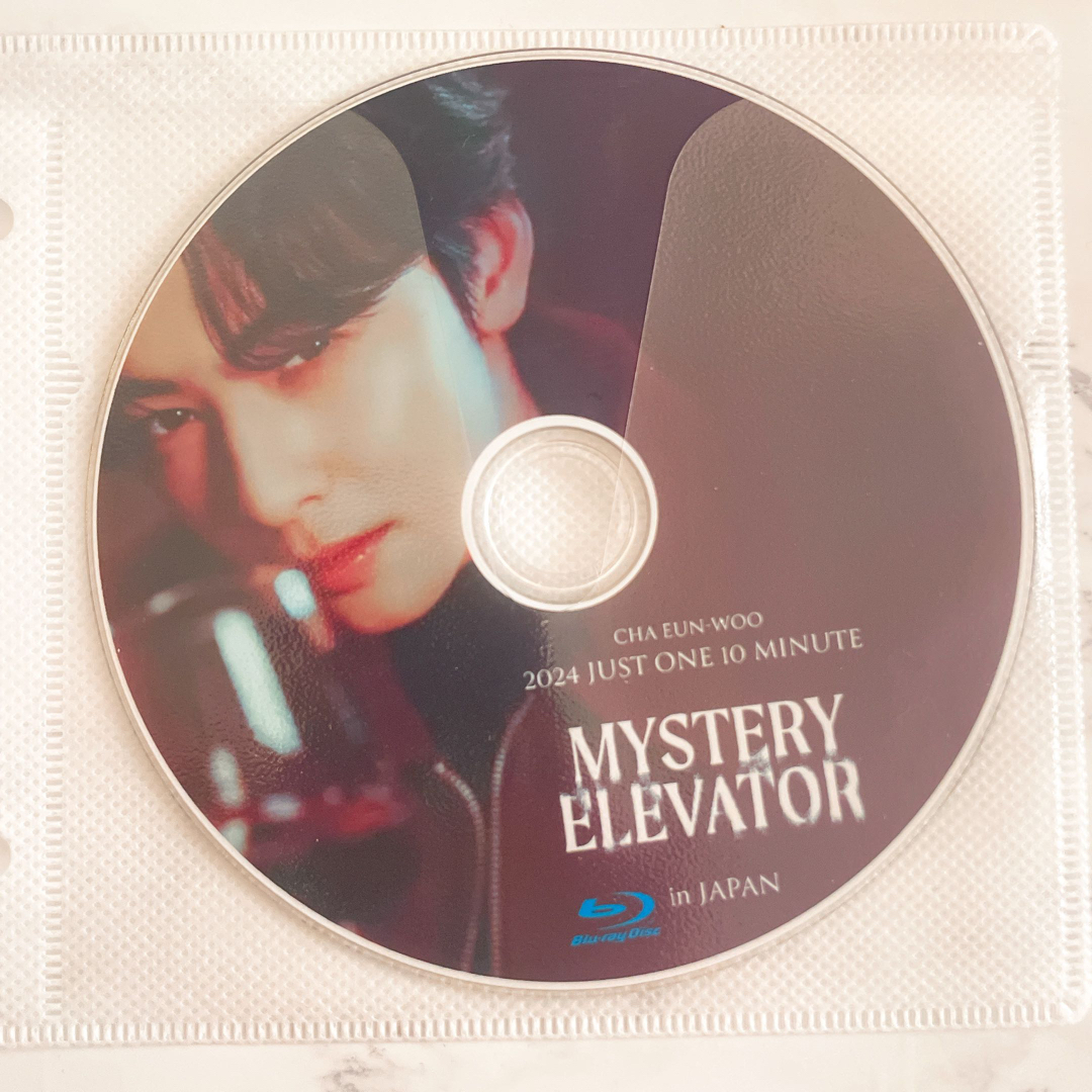 チャウヌ　Mystery Elevator in Japan Blu-ray エンタメ/ホビーのDVD/ブルーレイ(アイドル)の商品写真