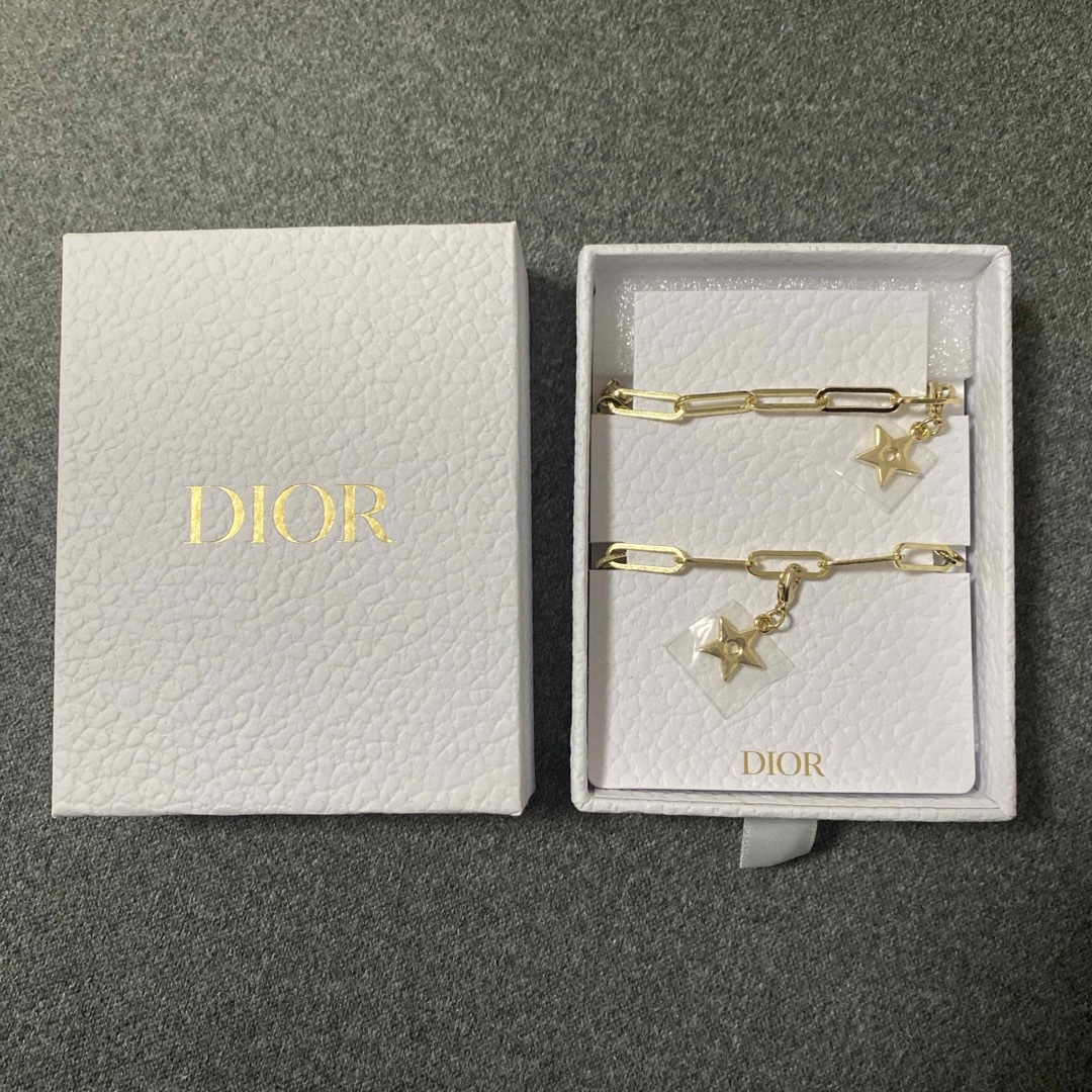 Dior(ディオール)のdior ノベルティ　キーホルダー レディースのファッション小物(キーホルダー)の商品写真