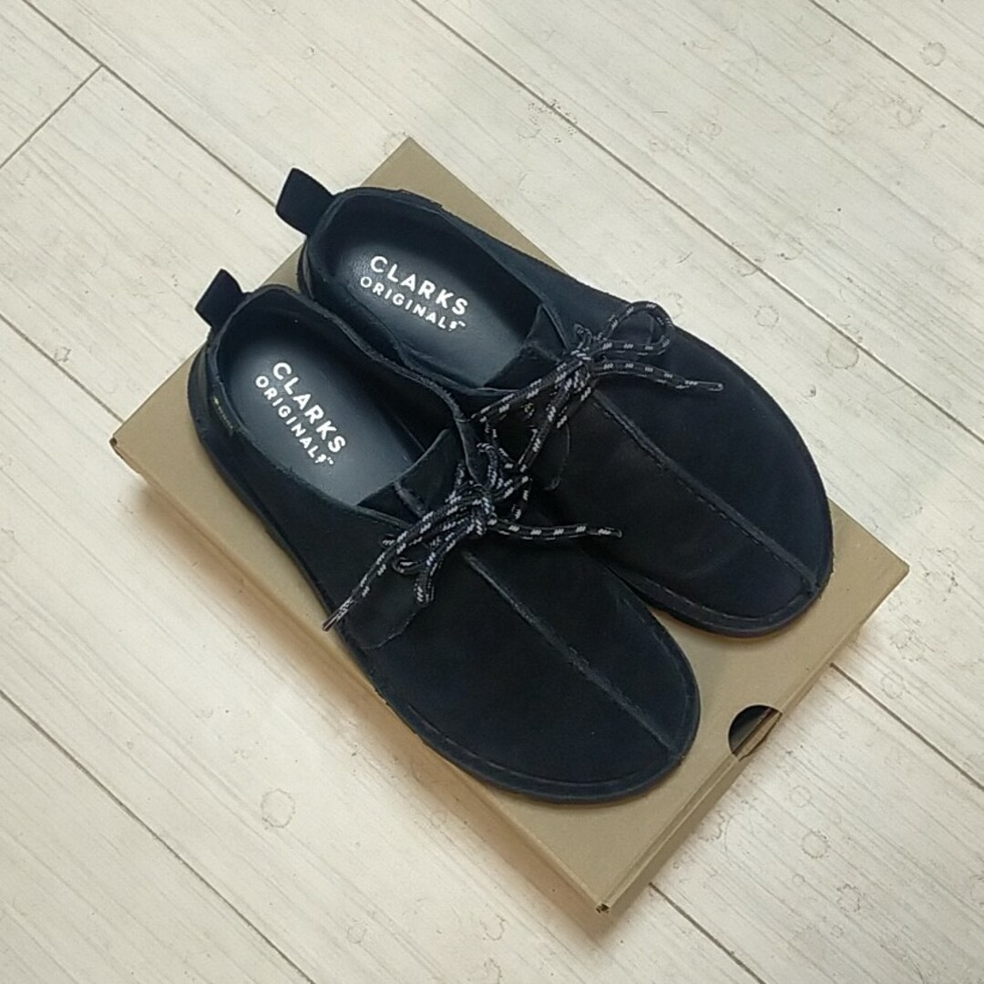 Clarks(クラークス)のCLARKS クラークス デザートトレックゴアテックス ブラックスエード メンズの靴/シューズ(ブーツ)の商品写真