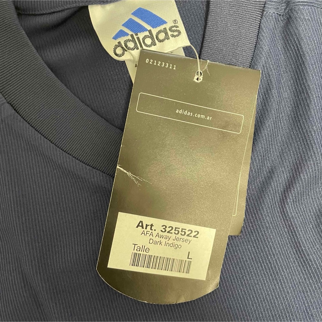 adidas(アディダス)の【新品タグ付き】2002 アルゼンチン代表　ユニフォーム　L　サッカー メンズのトップス(Tシャツ/カットソー(半袖/袖なし))の商品写真