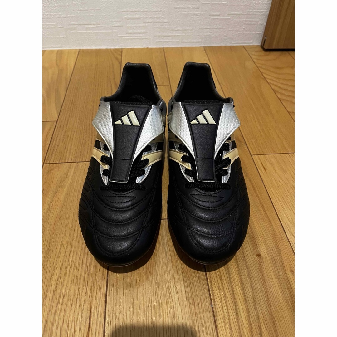 adidas(アディダス)の激レア　新品　パティーク如来　26.0 スポーツ/アウトドアのサッカー/フットサル(シューズ)の商品写真