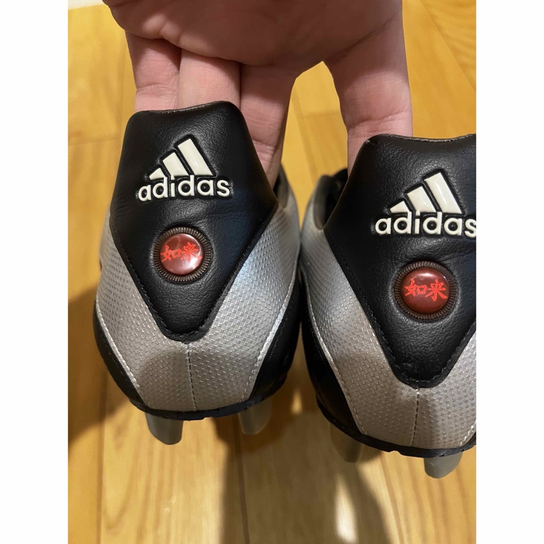 adidas(アディダス)の激レア　新品　パティーク如来　26.0 スポーツ/アウトドアのサッカー/フットサル(シューズ)の商品写真