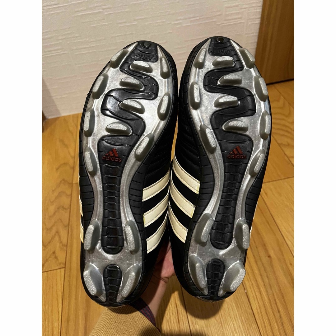 adidas(アディダス)の激レア　新品　パティーク如来　26.0 スポーツ/アウトドアのサッカー/フットサル(シューズ)の商品写真