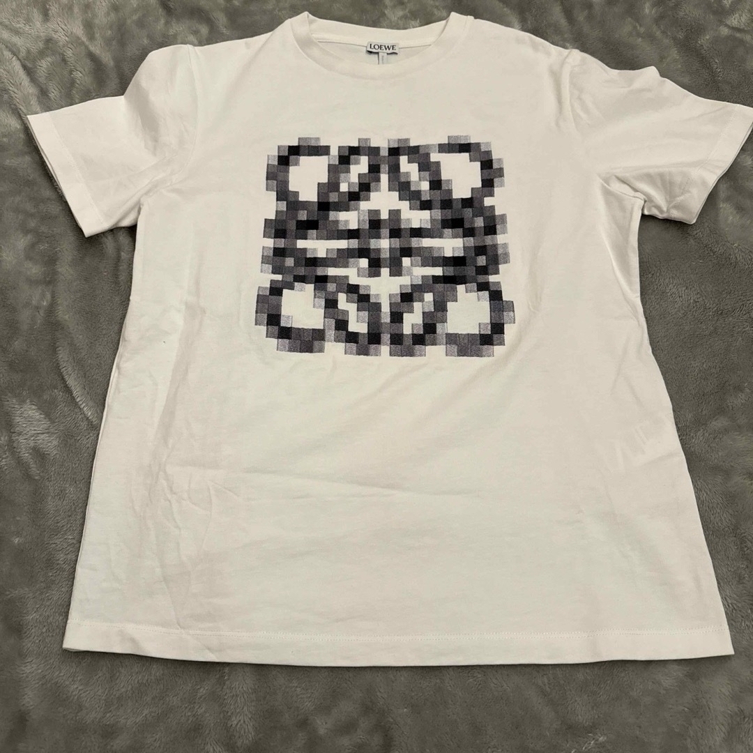 LOEWE(ロエベ)のロエベ　モザイク　Tシャツ　S レディースのトップス(Tシャツ(半袖/袖なし))の商品写真