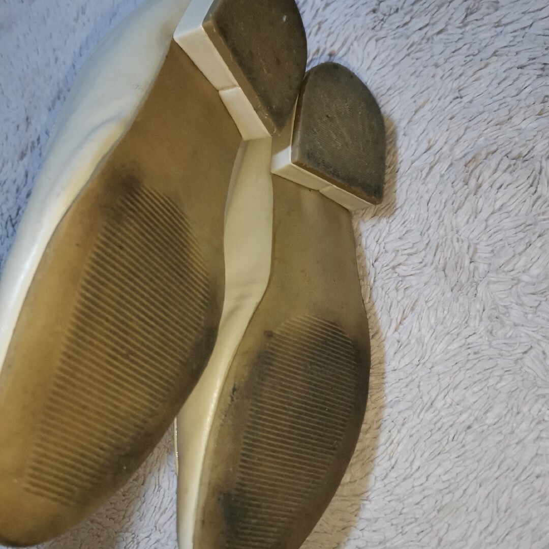 a.v.v(アーヴェヴェ)のローファー ライトベージュ  Lサイズ タッセルローファー レディースの靴/シューズ(ローファー/革靴)の商品写真