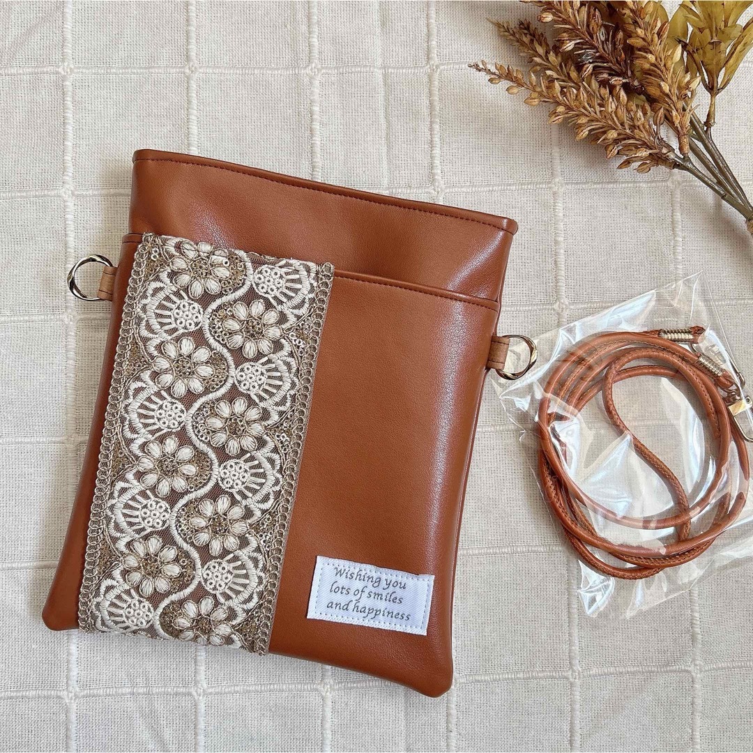 インド刺繍リボン♡ミニショルダー♡スマホショルダー♡ラテコッタ ハンドメイドのファッション小物(バッグ)の商品写真