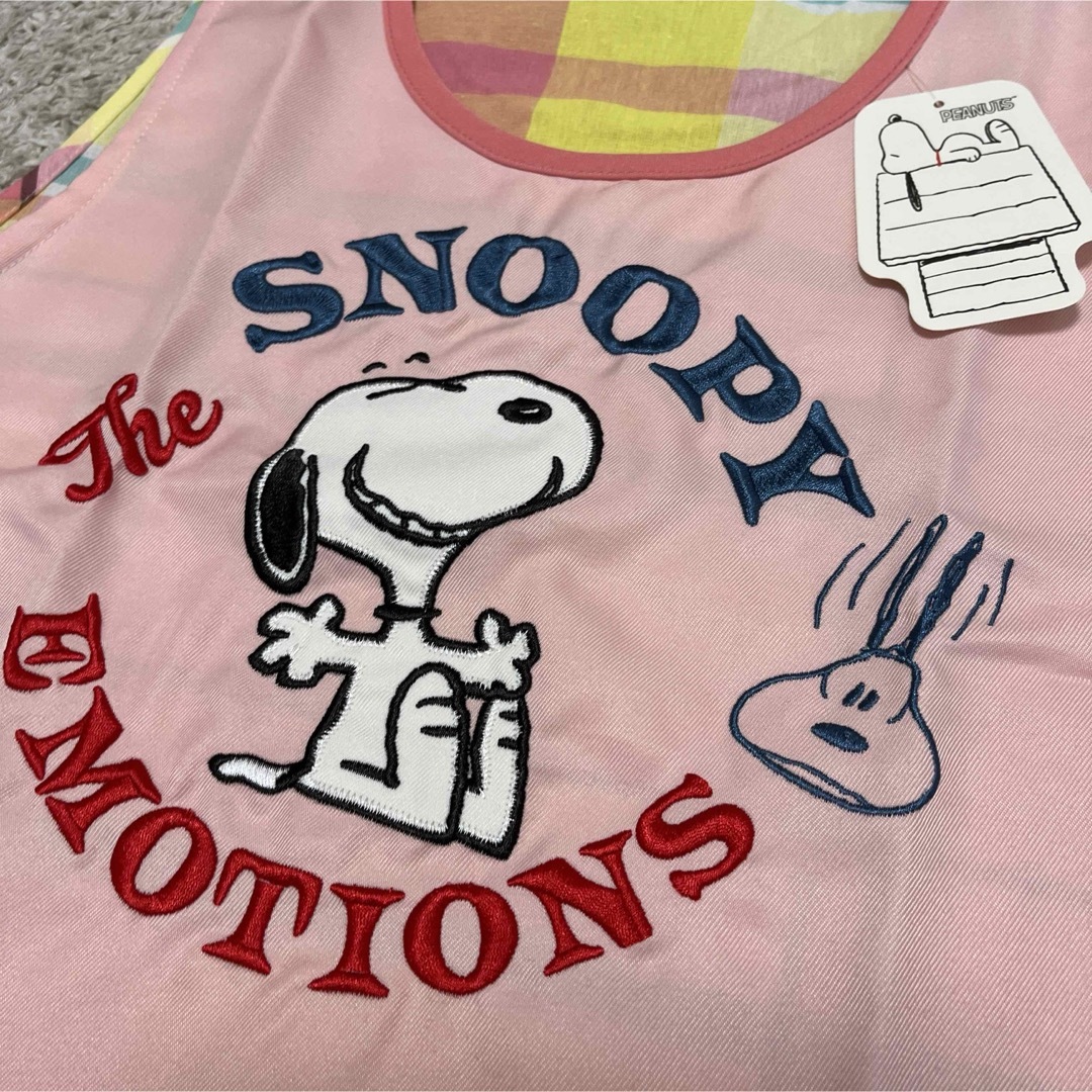 SNOOPY(スヌーピー)のスヌーピー　保育士　エプロン　新品　未使用 レディースのレディース その他(その他)の商品写真