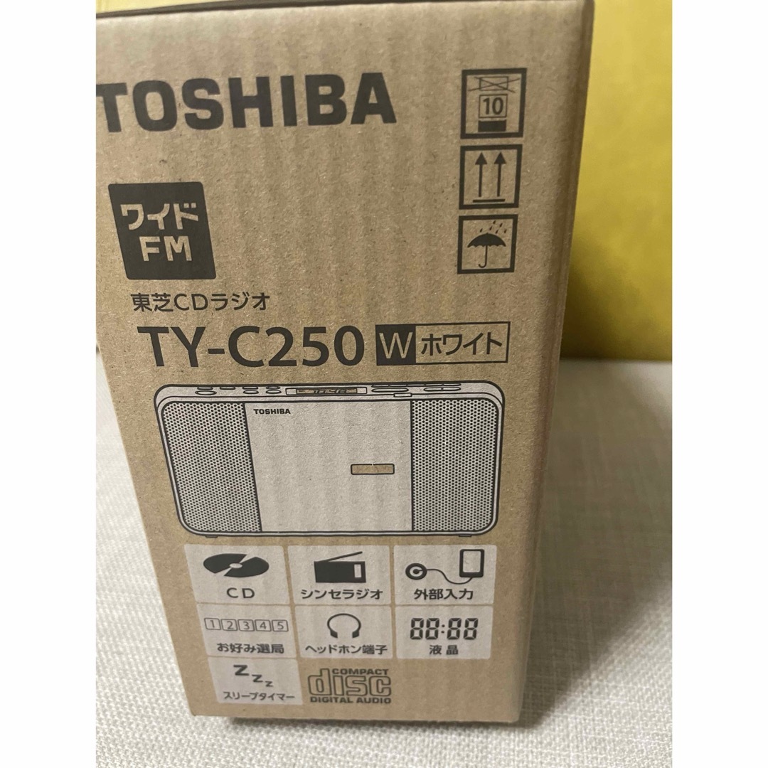 東芝(トウシバ)のTY-C250  東芝  CDラジオ　新品未開封　プレゼント スマホ/家電/カメラのオーディオ機器(ラジオ)の商品写真