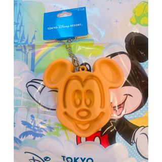 ディズニー(Disney)のお品切れ中　ディズニー　ワッフルミッキー  バッグチャーム(キャラクターグッズ)