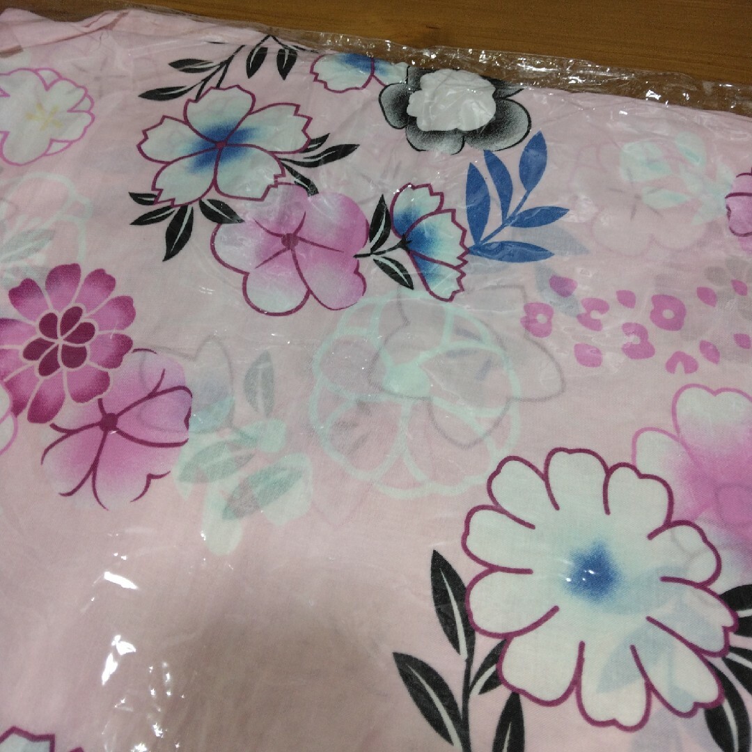格安🔥浴衣と帯のセット（薄ピンク色） レディースの水着/浴衣(浴衣)の商品写真