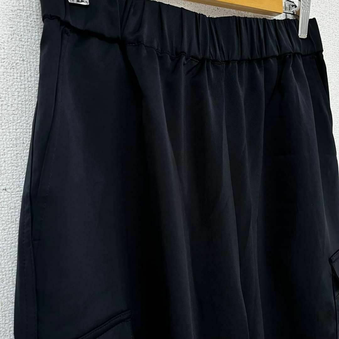 裾調節可能✨️ カーゴパンツ レディース ブラック 大きな横ポケット レディースのパンツ(ワークパンツ/カーゴパンツ)の商品写真