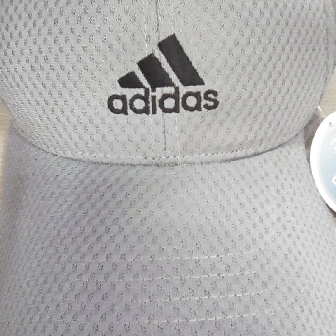 adidas(アディダス)のadidas メッシュ キャップ メンズの帽子(キャップ)の商品写真