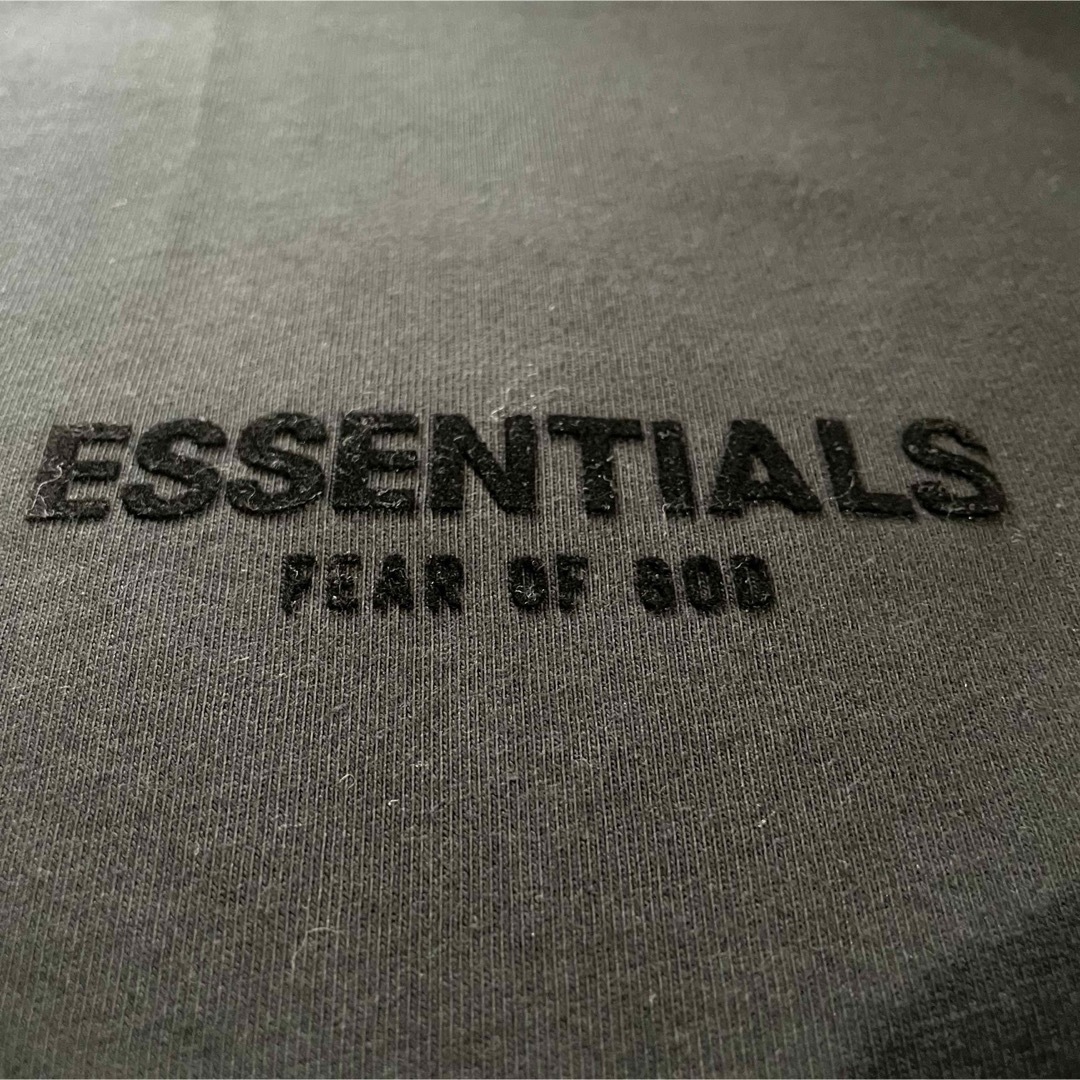 FEAR OF GOD(フィアオブゴッド)のFOG Essentials ロンT メンズのトップス(Tシャツ/カットソー(七分/長袖))の商品写真