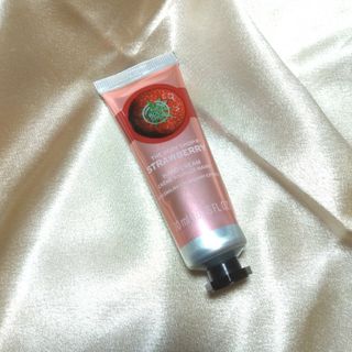 ザボディショップ(THE BODY SHOP)のTHE　BODY　SHOP　ハンドクリーム　ストロベリー(ハンドクリーム)