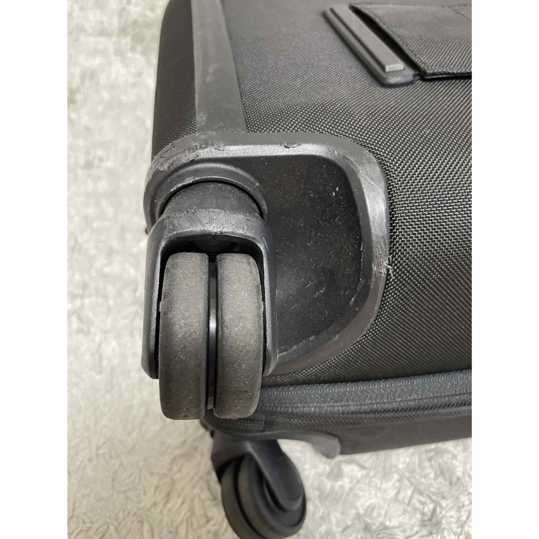 TUMI(トゥミ)のTUMI デラックス・4ウィール・ラップトップ・ケース・ブリーフ メンズのバッグ(トラベルバッグ/スーツケース)の商品写真