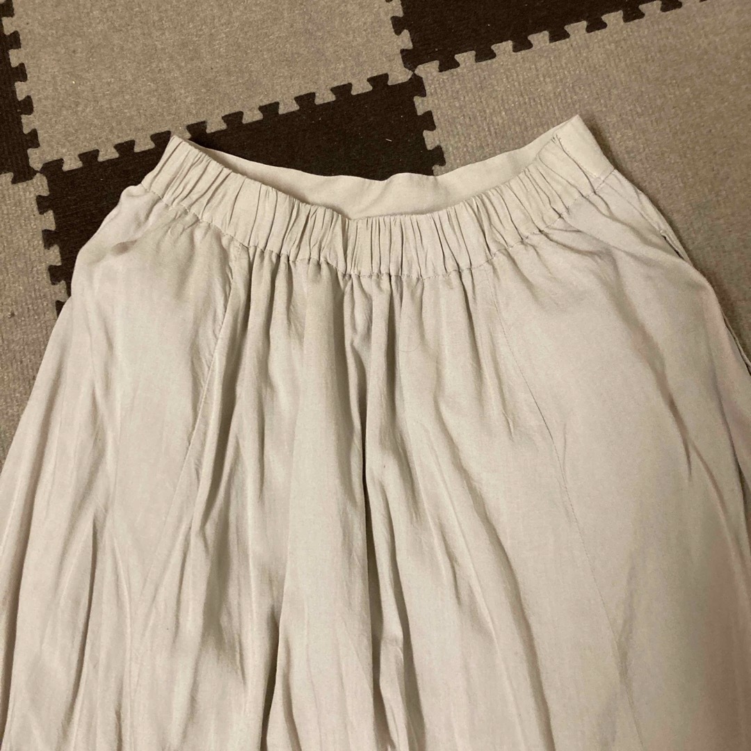 grove  グローブ　ロングスカート　ベージュ　M レディースのスカート(ロングスカート)の商品写真