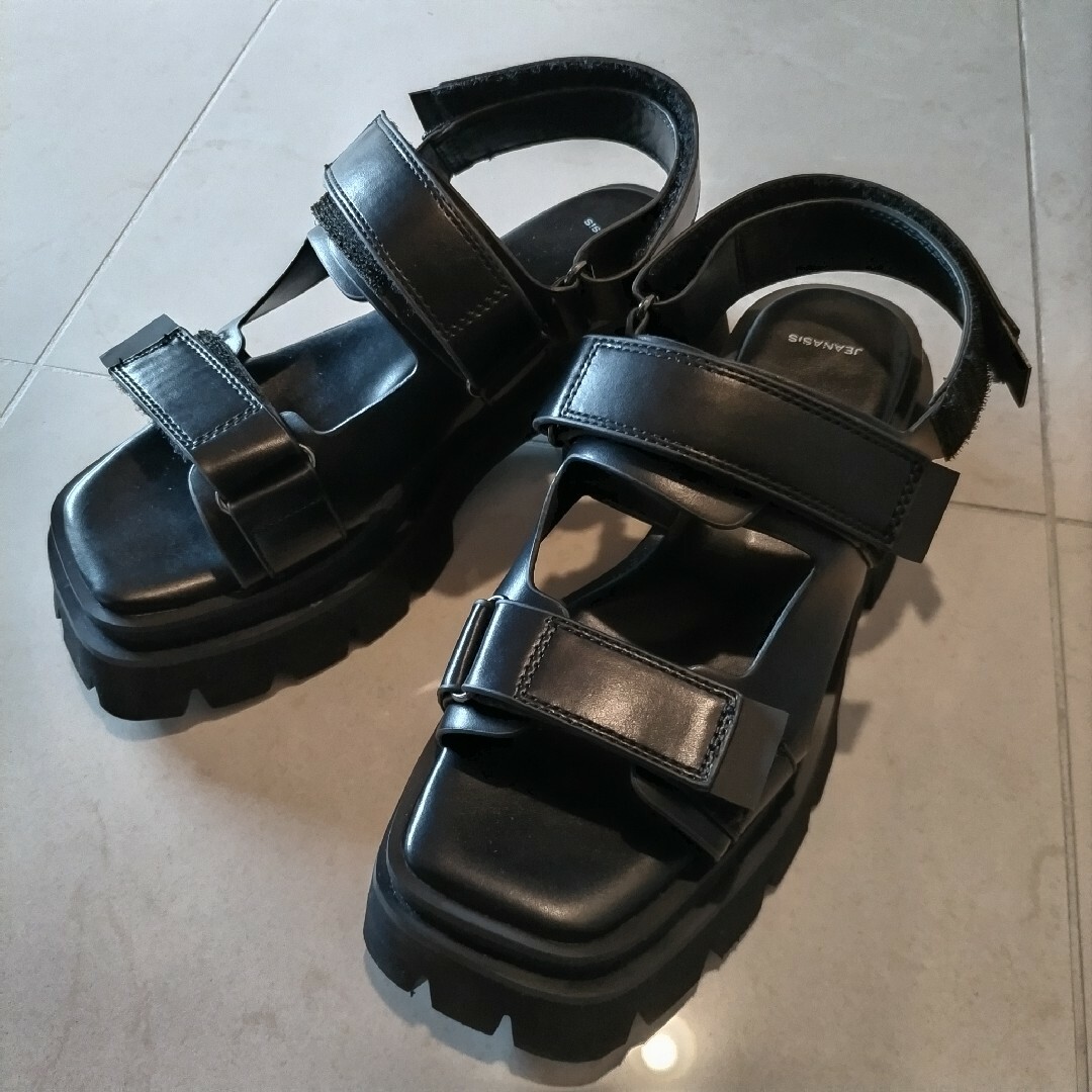 JEANASIS(ジーナシス)のJEANASIS　レディース黒ブラックサンダル レディースの靴/シューズ(サンダル)の商品写真