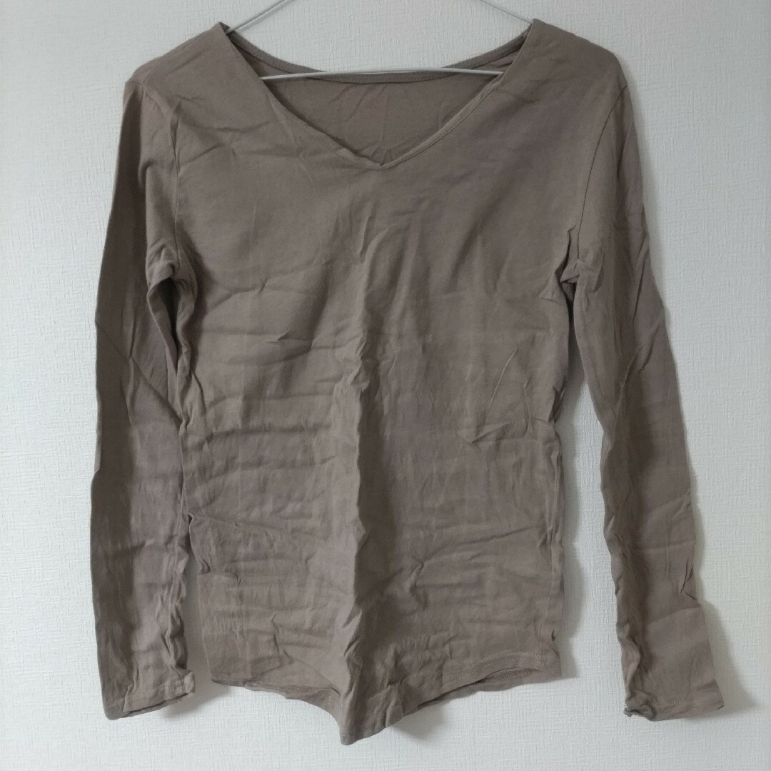 Belluna(ベルーナ)の長袖 Ｔシャツ ブラウン サイズS レディースのトップス(Tシャツ(長袖/七分))の商品写真