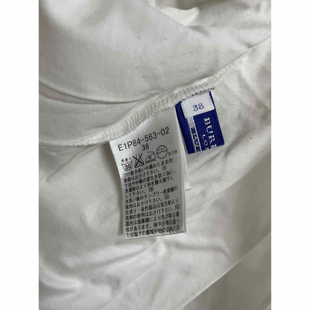 BURBERRY BLUE LABEL(バーバリーブルーレーベル)のバーバリーブルーレーベル　Tシャツ レディースのトップス(Tシャツ(半袖/袖なし))の商品写真