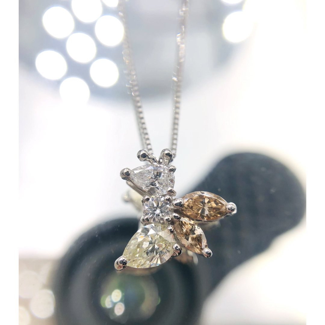 【愛の使者♥ダイヤモンド・ビー】ダイヤモンド ネックレス レディースのアクセサリー(ネックレス)の商品写真