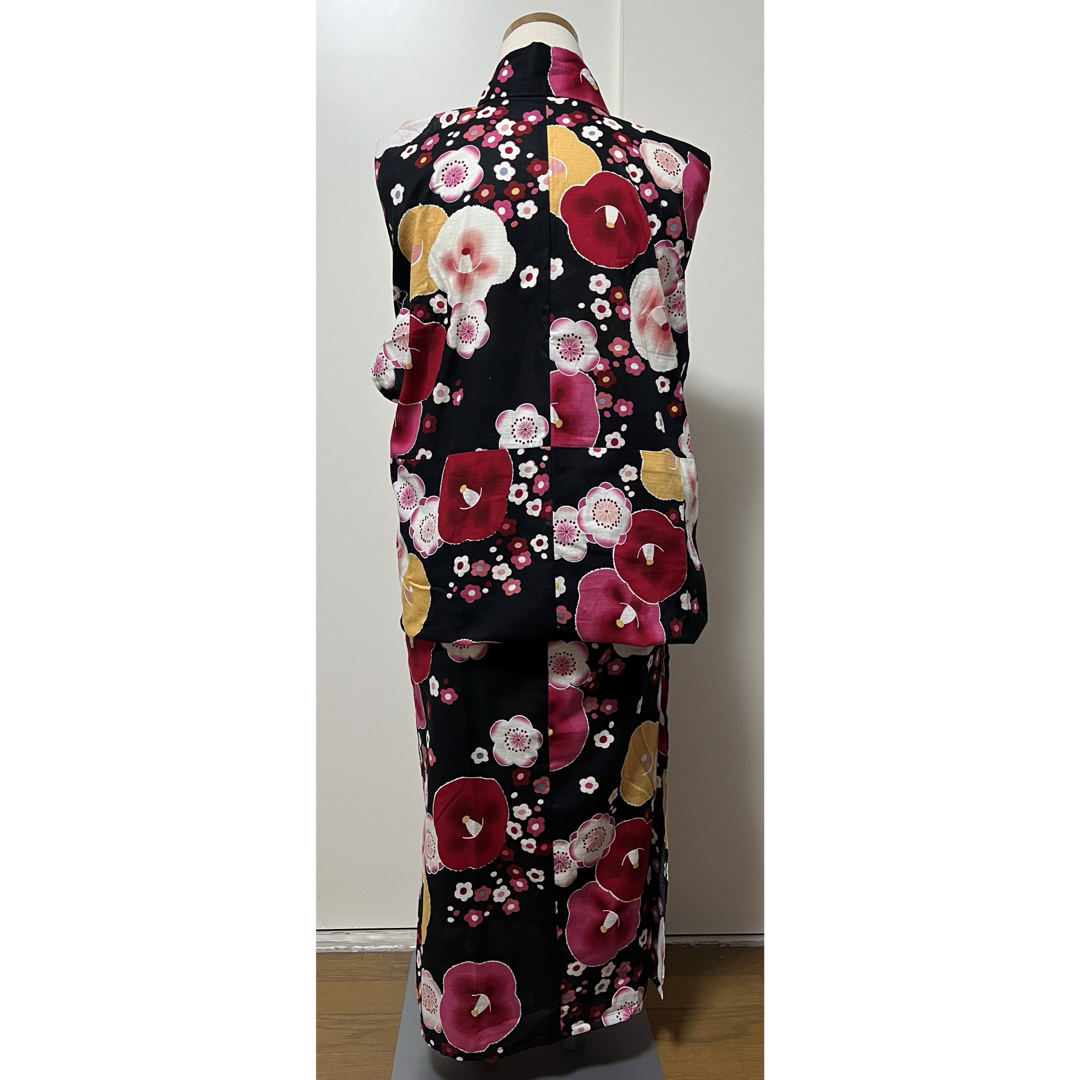 新品.定価25000円.呉服屋購入】 浴衣　ゆかた 椿の花　綿100  洗濯可 レディースの水着/浴衣(浴衣)の商品写真