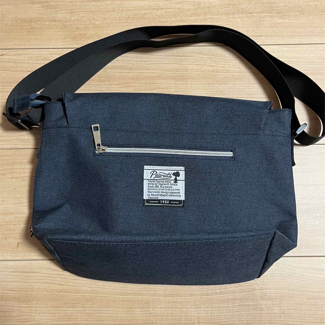 SNOOPY(スヌーピー)のバッグ　スヌーピー　未使用品 レディースのバッグ(ショルダーバッグ)の商品写真