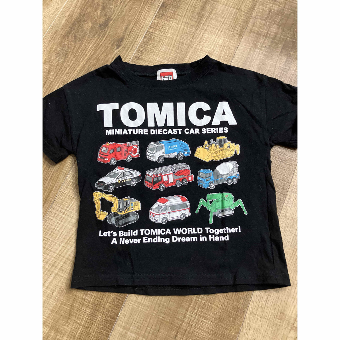 【トミカ】Tシャツ等まとめ売り95サイズ キッズ/ベビー/マタニティのキッズ服男の子用(90cm~)(Tシャツ/カットソー)の商品写真