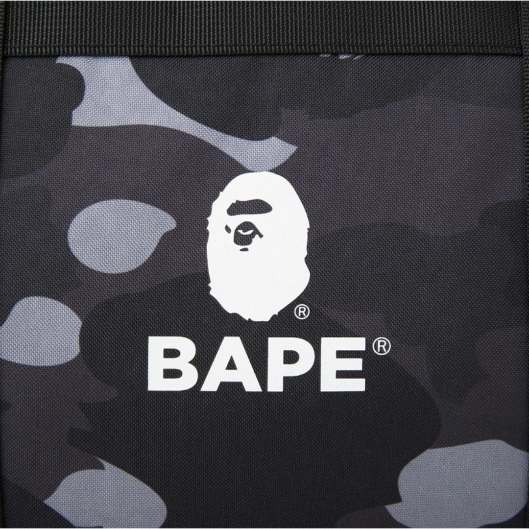 A BATHING APE(アベイシングエイプ)のA BATHING APE アベイシングエイプ BAPE 大容量ダッフルバッグ メンズのバッグ(ボストンバッグ)の商品写真