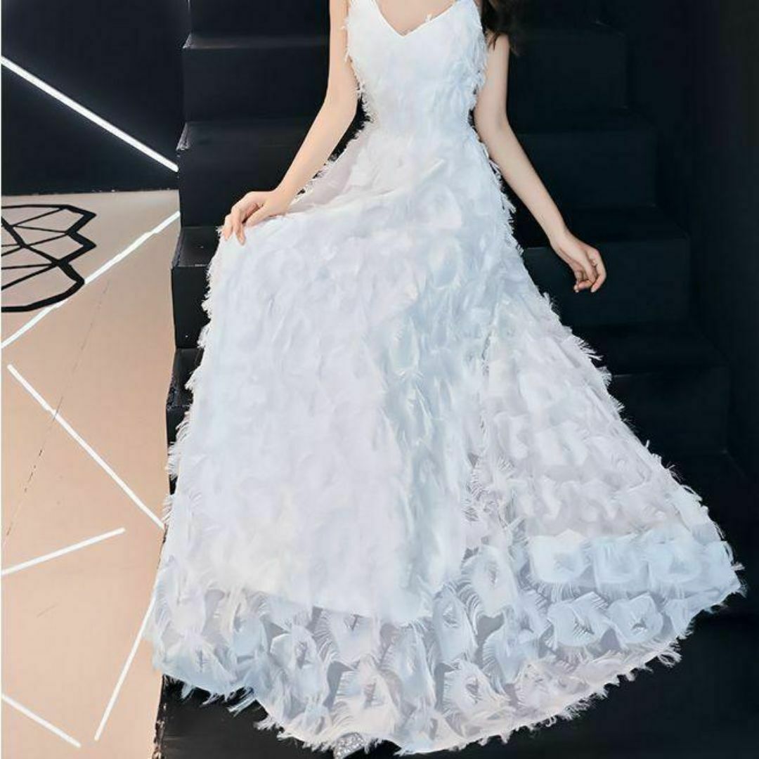 フェザードレス　L　結婚式　ウエディングドレス　二次会　ワンピース　前撮り レディースのフォーマル/ドレス(ウェディングドレス)の商品写真