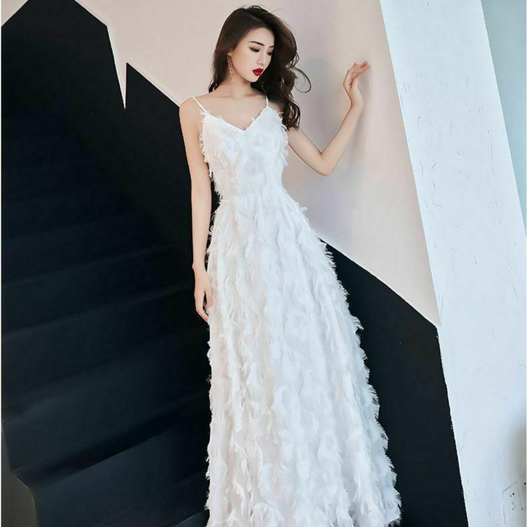 フェザードレス　M　結婚式　ウエディングドレス　二次会　ワンピース　前撮り レディースのフォーマル/ドレス(ウェディングドレス)の商品写真