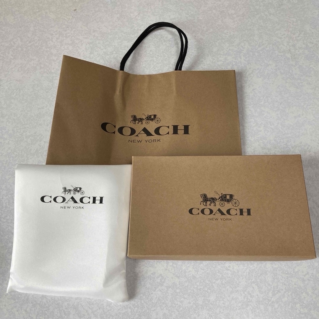 　COACH   C4452 シグネチャ　ラウンドファスナー長財布　アウトレット レディースのファッション小物(財布)の商品写真