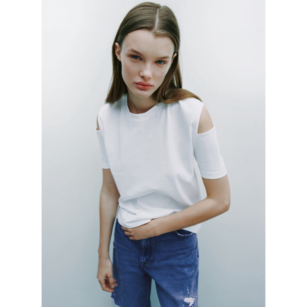 ZARA(ザラ)のzara カットアウトTシャツ メンズのトップス(Tシャツ/カットソー(半袖/袖なし))の商品写真