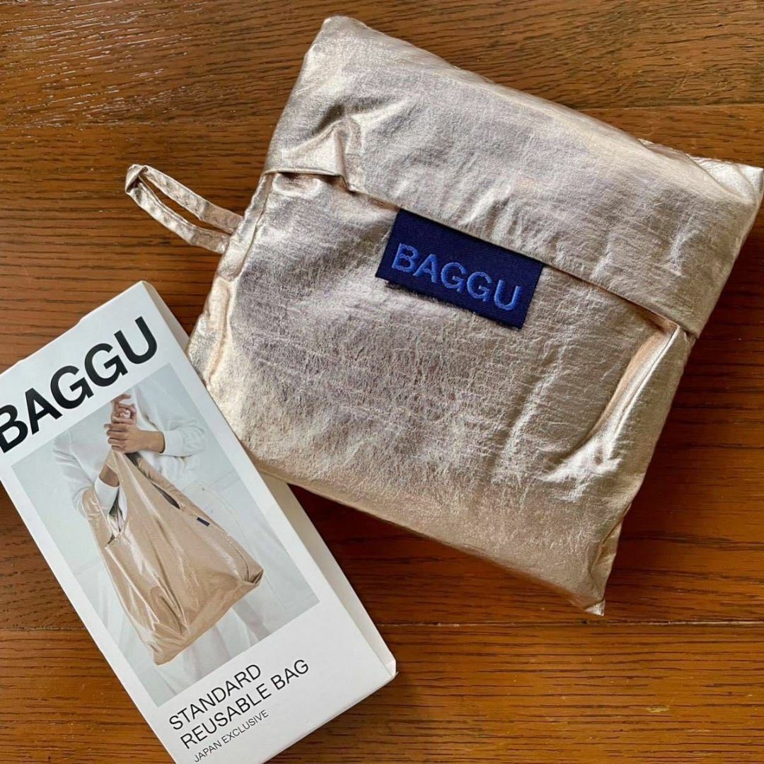 BAGGU(バグゥ)のBAGGU　STANDARD BAGGU　廃番品　メタリックピンクゴールド レディースのバッグ(エコバッグ)の商品写真