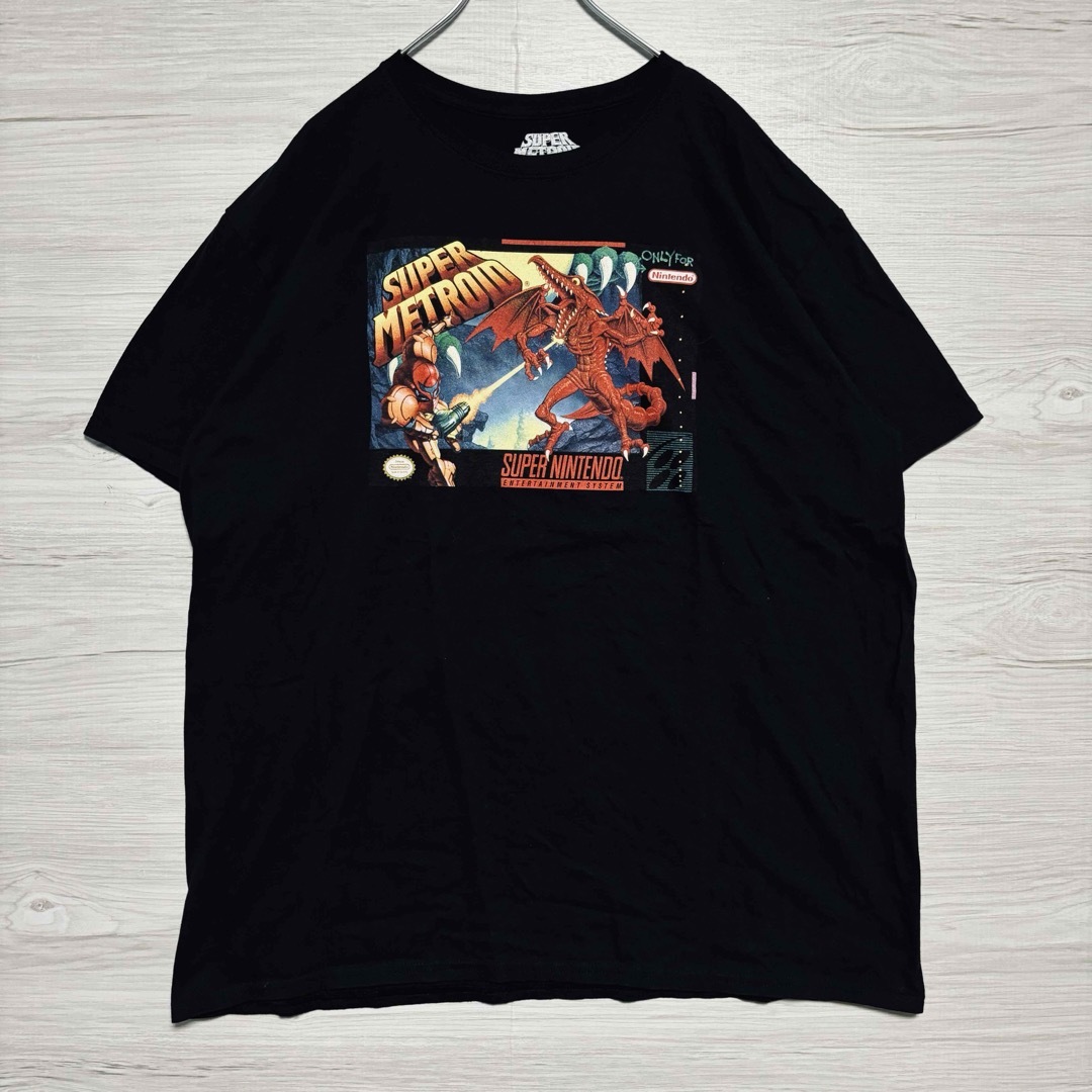 任天堂(ニンテンドウ)の【入手困難】SUPER METROID メトロイド　Tシャツ　2XLサイズ　海外 メンズのトップス(Tシャツ/カットソー(半袖/袖なし))の商品写真