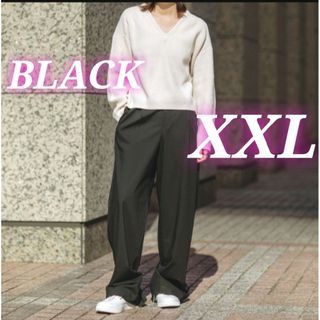 ユニクロC　タックワイドストレートパンツ　ブラック　XXLサイズ　UNIQLOC(カジュアルパンツ)