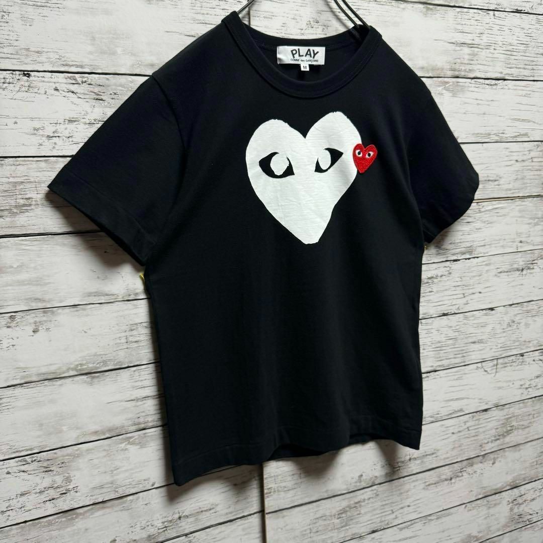 COMME des GARCONS(コムデギャルソン)の【美品】プレイコムデギャルソン　刺繍ロゴ　ハート　レア　半袖Tシャツ メンズのトップス(Tシャツ/カットソー(半袖/袖なし))の商品写真