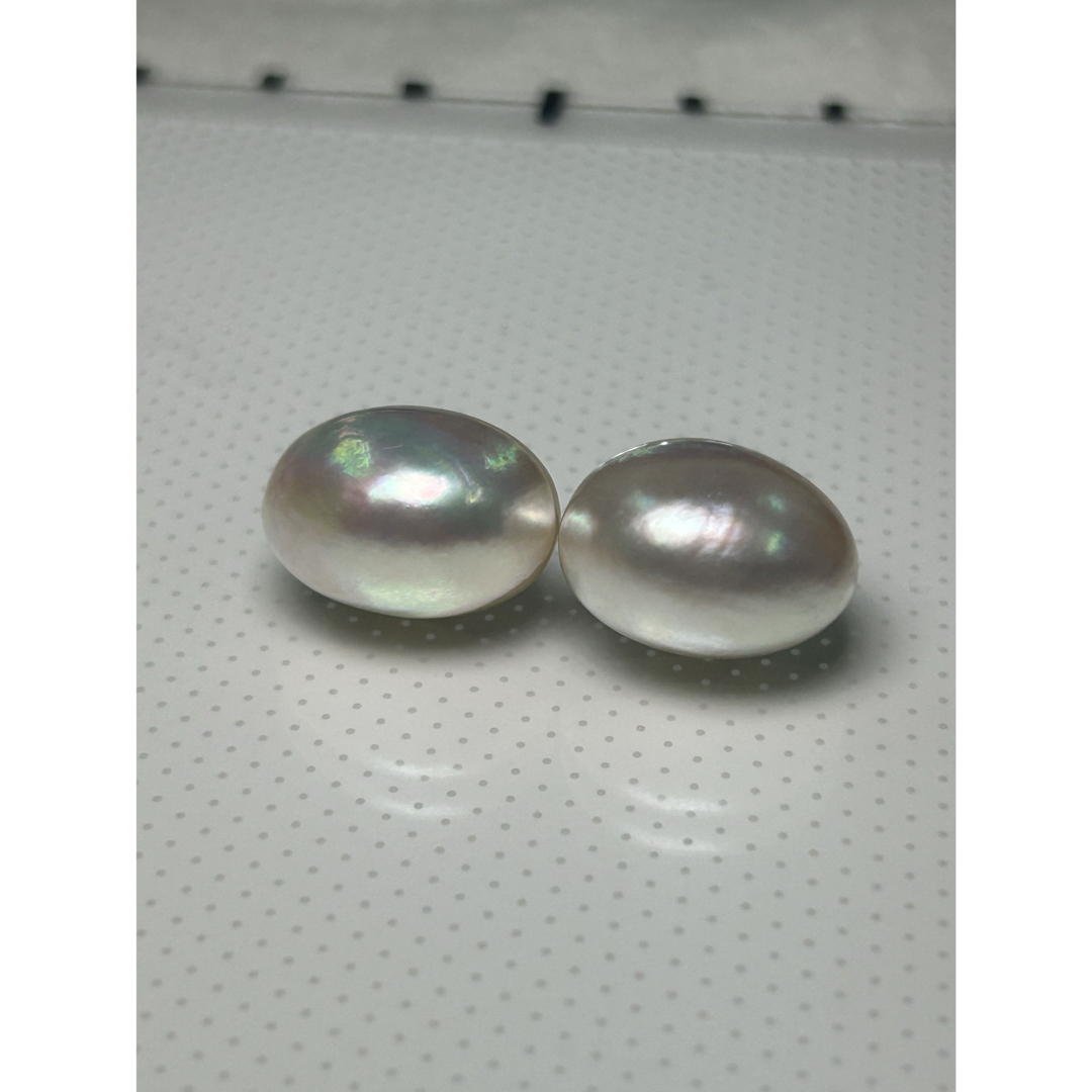本真珠パールピアス　K10YG 南洋真珠　半径真珠　白蝶真珠 レディースのアクセサリー(ピアス)の商品写真