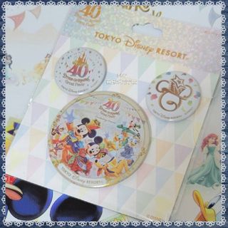 ディズニー(Disney)の新品完売品販売終了品♡ディズニー40周年♡グランドフィナーレ★缶バッジ3個セット(キャラクターグッズ)