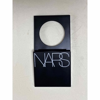 NARS - NARSナチュラルラディアントロングウェアクッションファンデーション専用ケース
