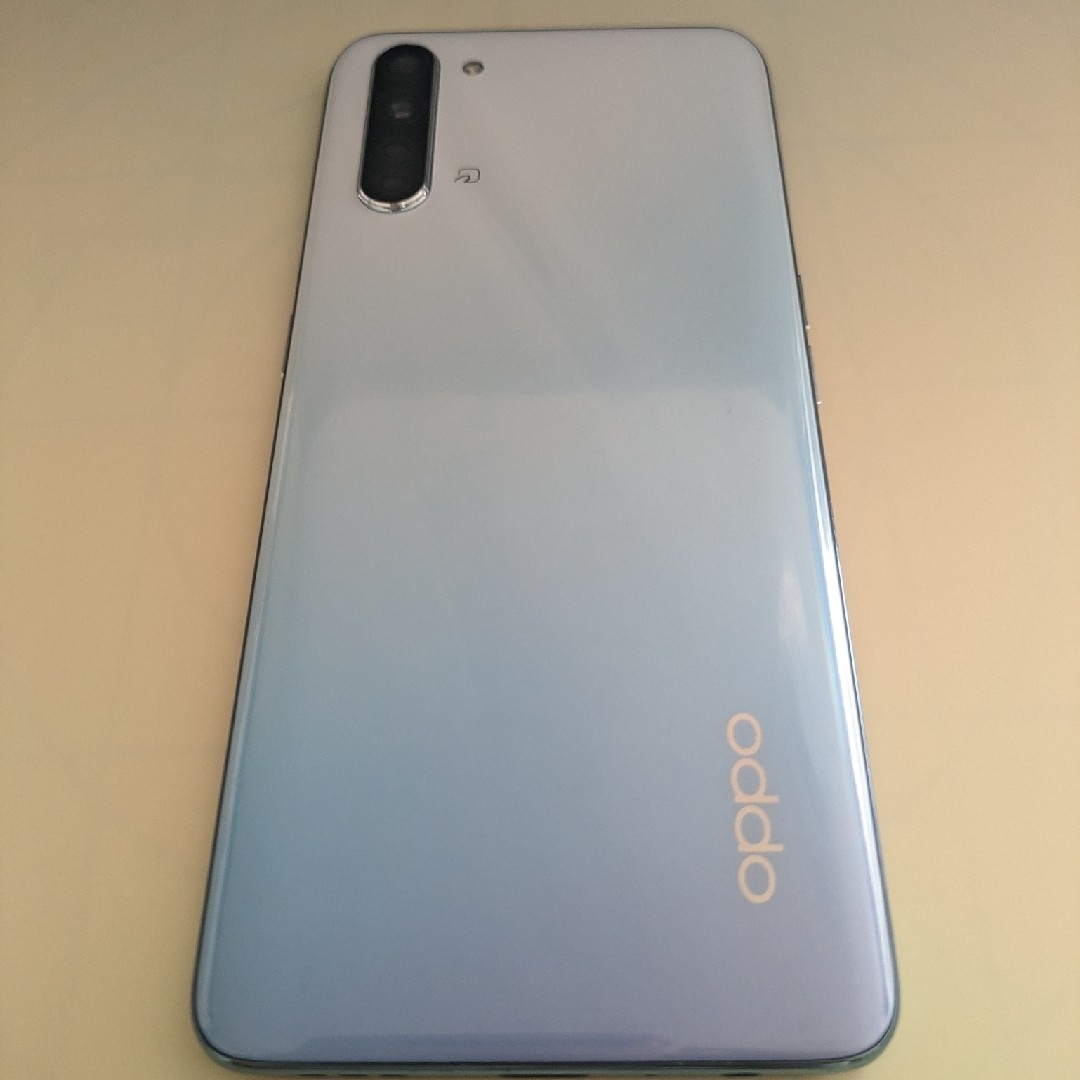 OPPO(オッポ)のOPPO Reno3 A 128GB ホワイト SIMフリー CPH2013 スマホ/家電/カメラのスマートフォン/携帯電話(スマートフォン本体)の商品写真