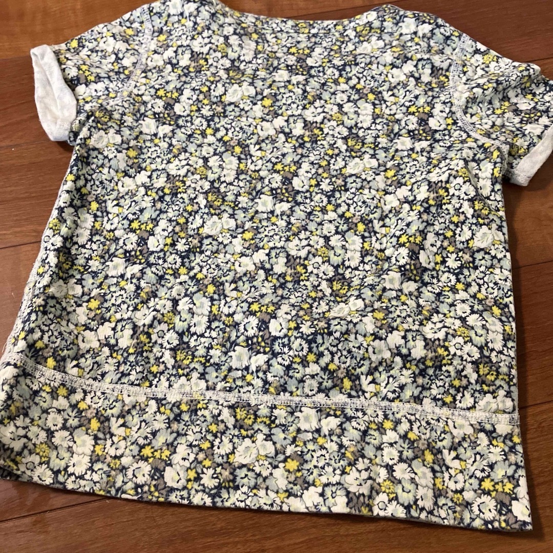 GAP Kids(ギャップキッズ)の花柄　半袖カットソー キッズ/ベビー/マタニティのキッズ服女の子用(90cm~)(Tシャツ/カットソー)の商品写真