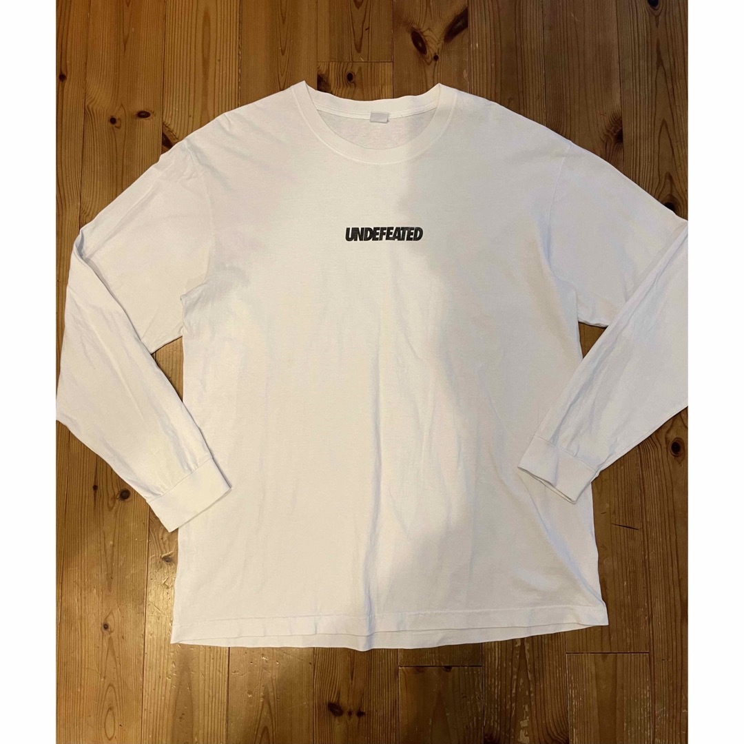 UNDEFEATED(アンディフィーテッド)のUNDEFEATED アンディフィーテッド　ロンt  ストリート　NIKE メンズのトップス(Tシャツ/カットソー(七分/長袖))の商品写真