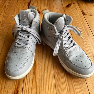 ナイキ(NIKE)のNIKE AIRJORDAN ヘリテージ　グレー　26cm(スニーカー)