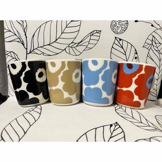 マリメッコ(marimekko)の新品！marimekko★Unikko マグカップ  4個セット(グラス/カップ)