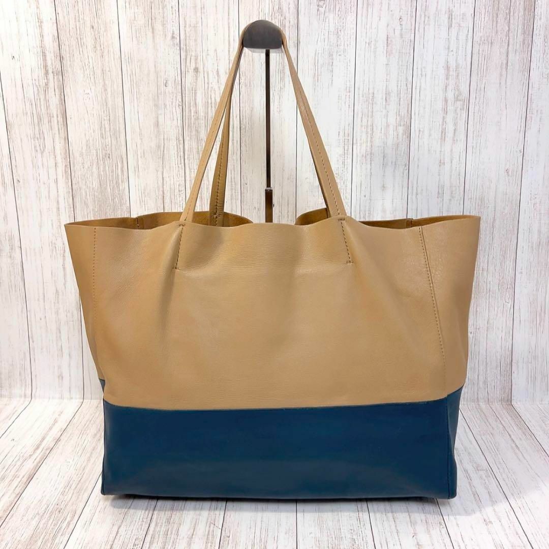 celine(セリーヌ)のセリーヌ　トートバッグ　ホリゾンタルカバ レディースのバッグ(トートバッグ)の商品写真