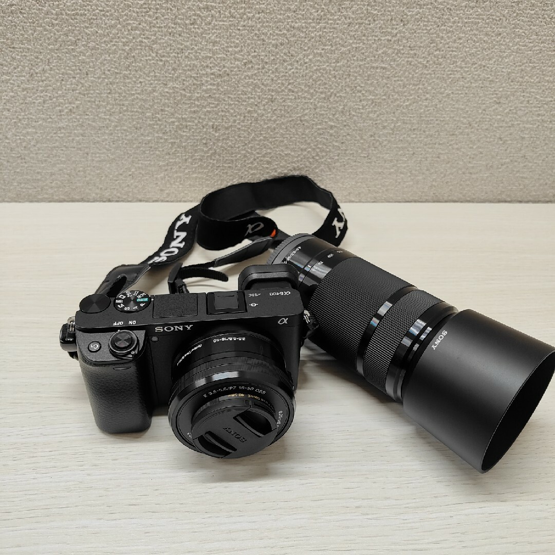 SONY(ソニー)のSONY  デジタル一眼カメラ α6400 ダブルズームレンズセット+その他 スマホ/家電/カメラのカメラ(ミラーレス一眼)の商品写真