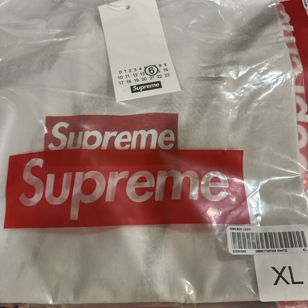 Supreme(シュプリーム)のSupreme x MM6 Maison Margiela Box Logo メンズのトップス(Tシャツ/カットソー(半袖/袖なし))の商品写真