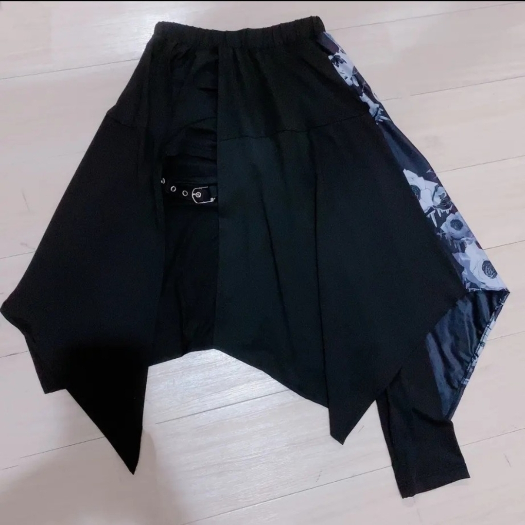 NieR Clothing(ニーアクロージング)のNieR ニーア フラップスカート付き変形レギンスパンツ レディースのレッグウェア(レギンス/スパッツ)の商品写真